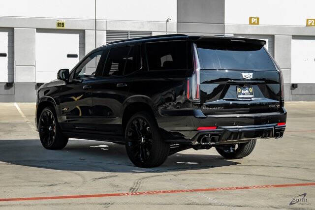 2025 Cadillac Escalade-V