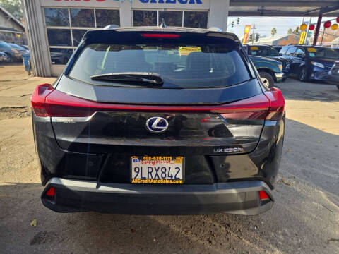 2022 Lexus UX 250h