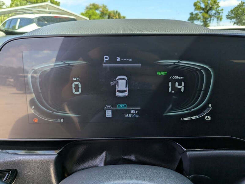 2024 Kia Niro EX