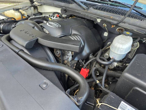 2004 Cadillac Escalade