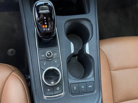 2022 Cadillac XT4 Premium Luxury