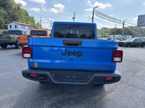 2025 Jeep Gladiator High Tide