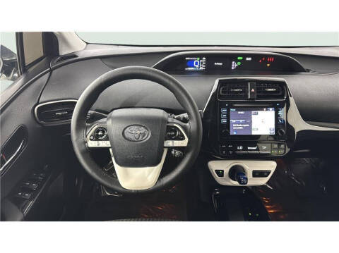 2017 Toyota Prius Three