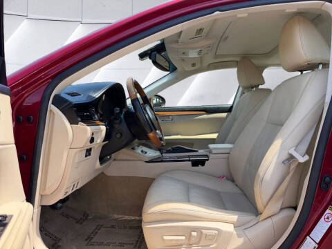 2014 Lexus ES 300h