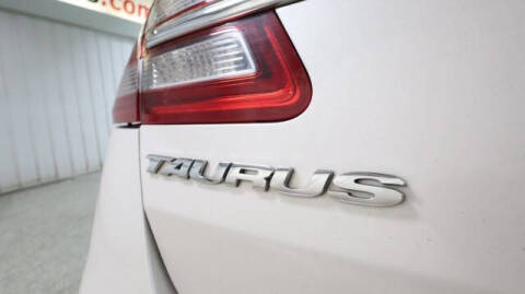 2019 Ford Taurus SEL