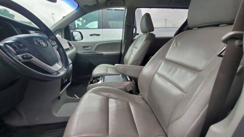 2017 Toyota Sienna