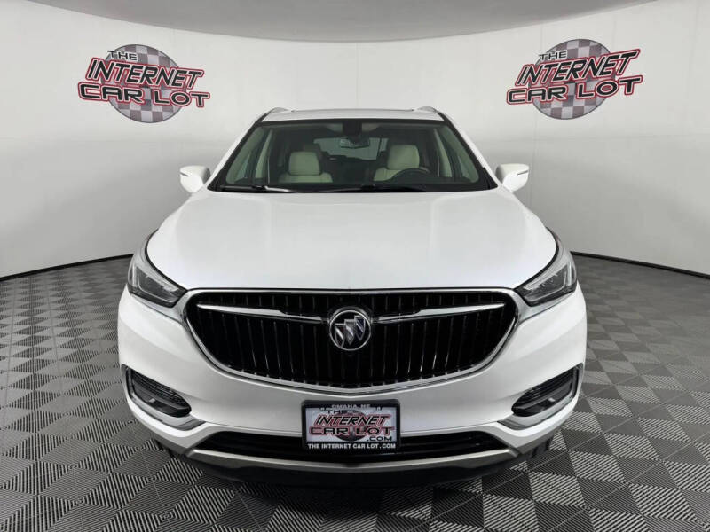 2020 Buick Enclave Essence