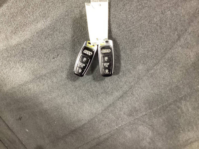 2019 Audi Q8 quattro Prestige 55 TFSI