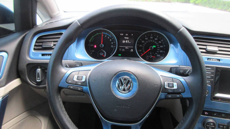 2015 Volkswagen e-Golf SEL Premium
