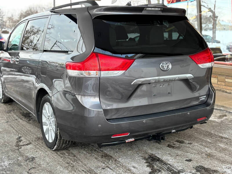 2013 Toyota Sienna Limited 7-Passenger