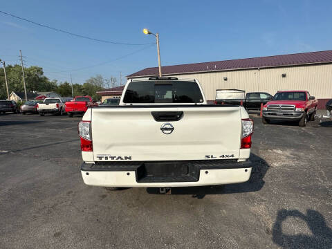 2017 Nissan Titan SL