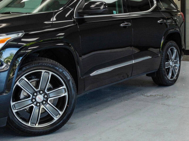 2017 GMC Acadia Denali