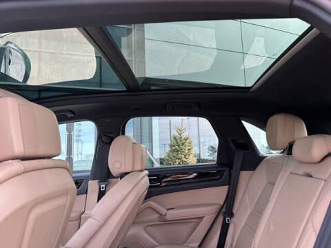 2020 Porsche Cayenne E-Hybrid