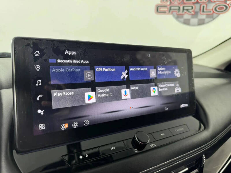 2024 Nissan Rogue SL