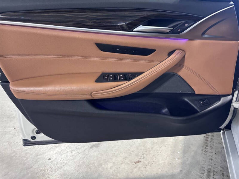 2018 BMW 5 Series 540i xDrive