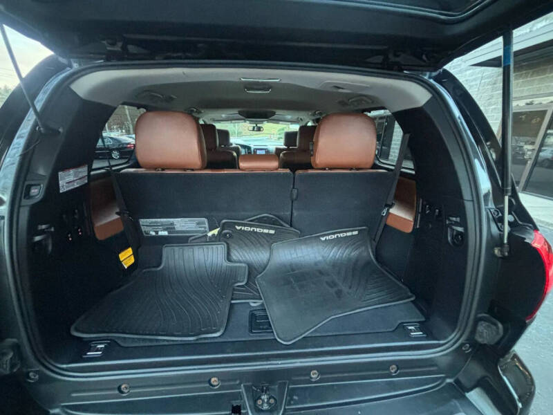 2015 Toyota Sequoia Platinum