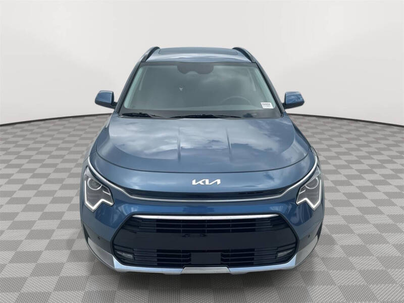 2025 Kia Niro SX