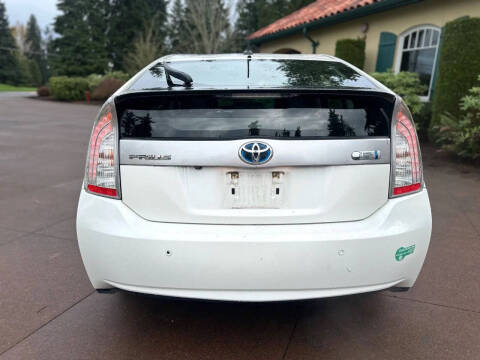 2012 Toyota Prius Plug-in Hybrid