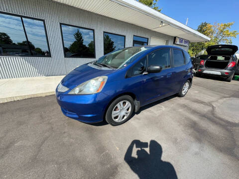 2011 Honda Fit for sale at The Car Cove, LLC in Muncie IN