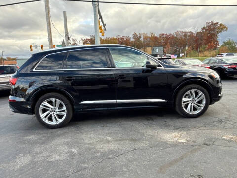 2022 Audi Q7 quattro Premium Plus 55 TFSI