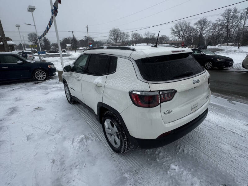 2018 Jeep Compass Latitude's photo