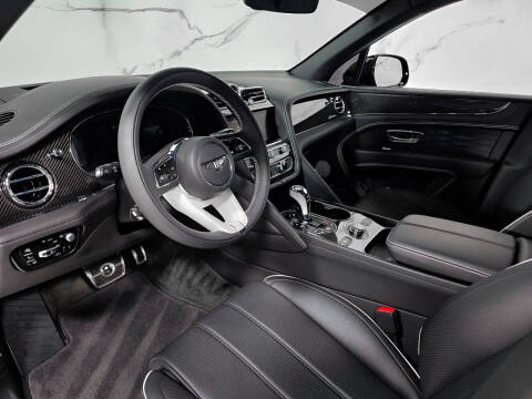 2023 Bentley Bentayga EWB