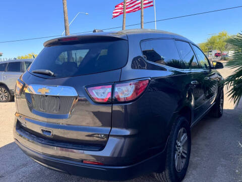 2017 Chevrolet Traverse LT