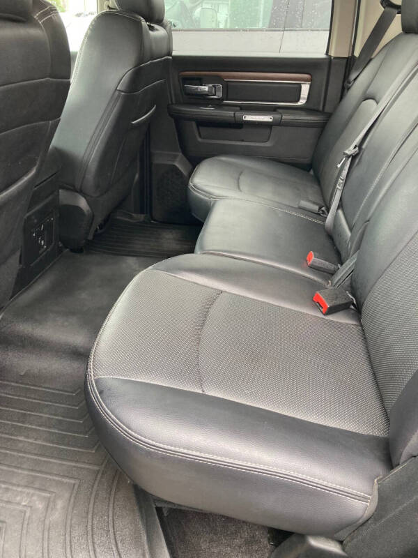 2017 RAM 1500 Laramie