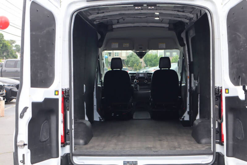 2024 Ford Transit 250