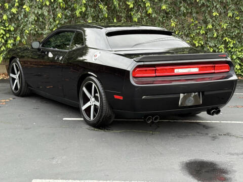 2010 Dodge Challenger SE