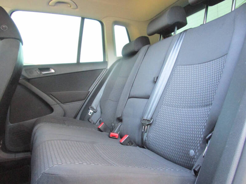 2011 Volkswagen Tiguan S