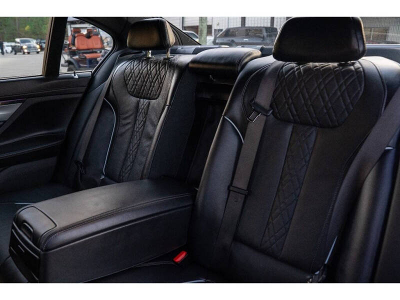 2022 BMW 7 Series 750i xDrive