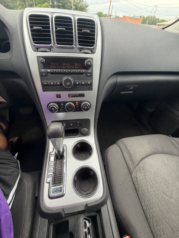 2012 GMC Acadia SLE