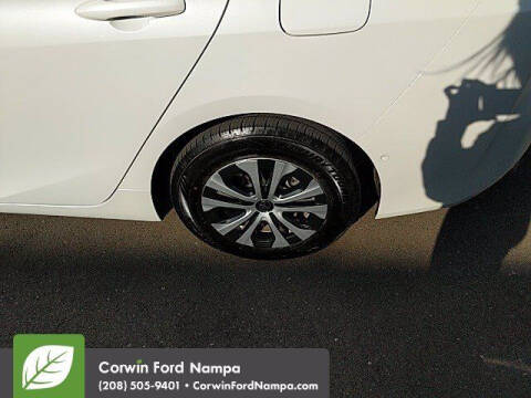 2019 Toyota Prius XLE AWD-e