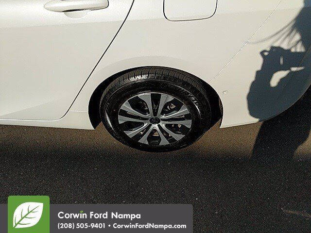 2019 Toyota Prius XLE AWD-e