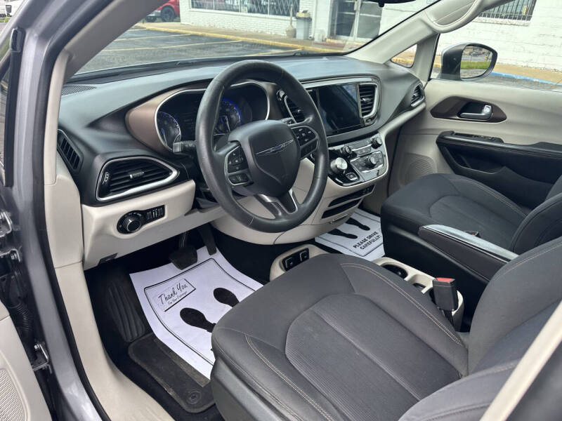 2017 Chrysler Pacifica Touring