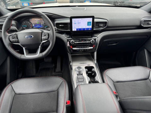 2024 Ford Explorer ST-Line