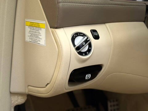 2011 Mercedes-Benz SL-Class SL 63 AMG