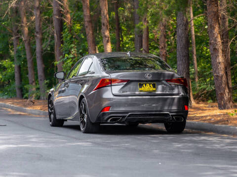 2017 Lexus IS 200t