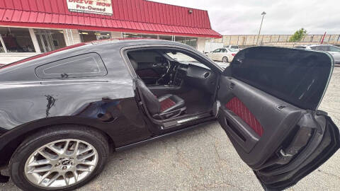 2012 Ford Mustang V6 Premium