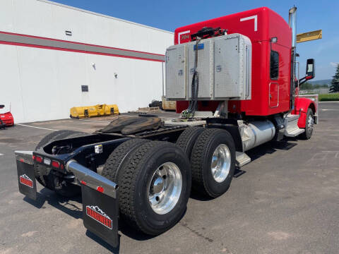 2022 Peterbilt 567