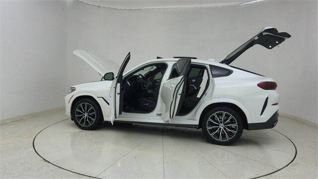 2023 BMW X6 xDrive40i
