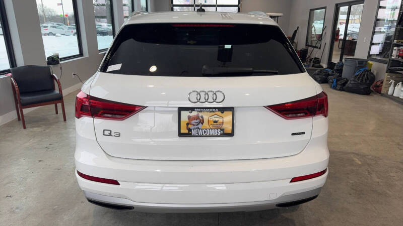 2021 Audi Q3 quattro Premium 40 TFSI