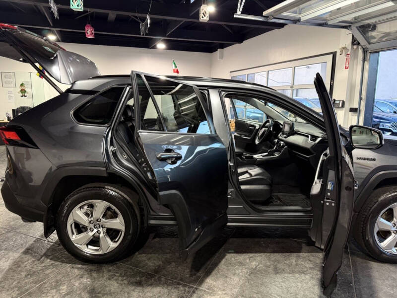 2021 Toyota RAV4 Hybrid XLE Premium