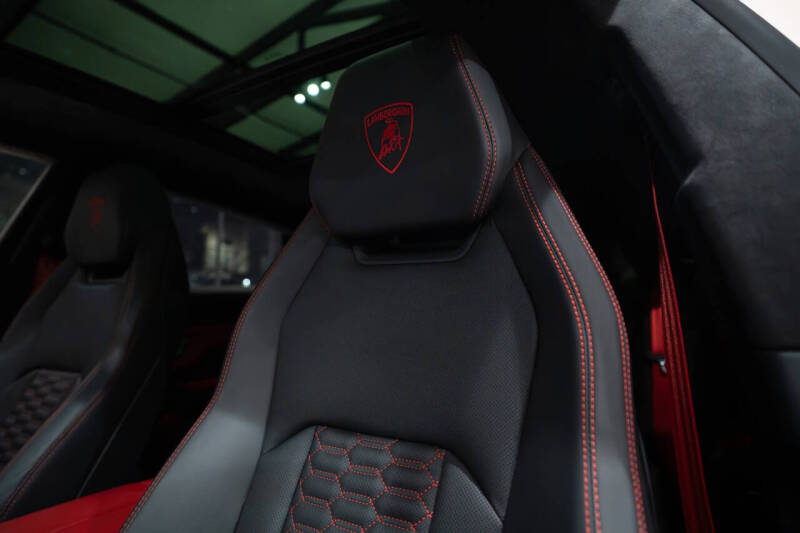2022 Lamborghini Urus