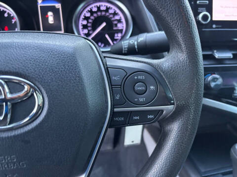 2022 Toyota Camry LE