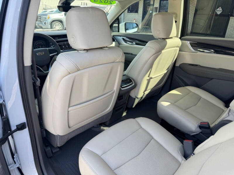 2025 Cadillac XT6 Premium Luxury