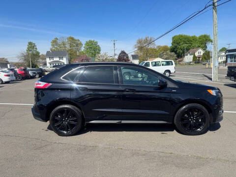 2022 Ford Edge ST-Line