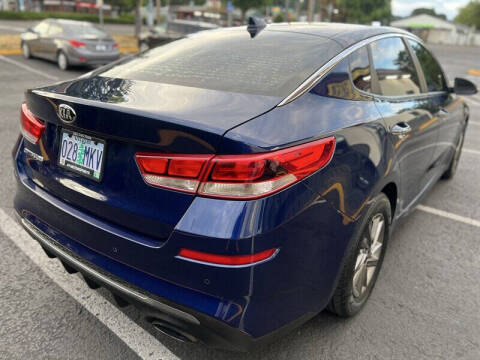 2020 Kia Optima LX