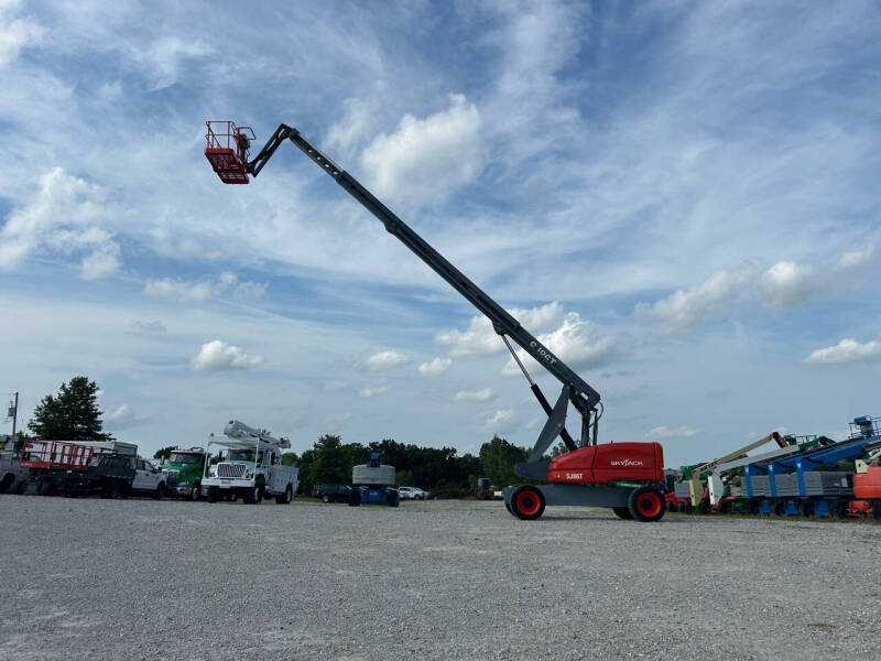 2016 Skyjack 86' Manlift